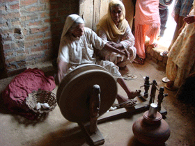 zameen punjabi spinning wheel