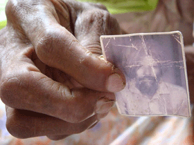 zameen photo of suicide farmer